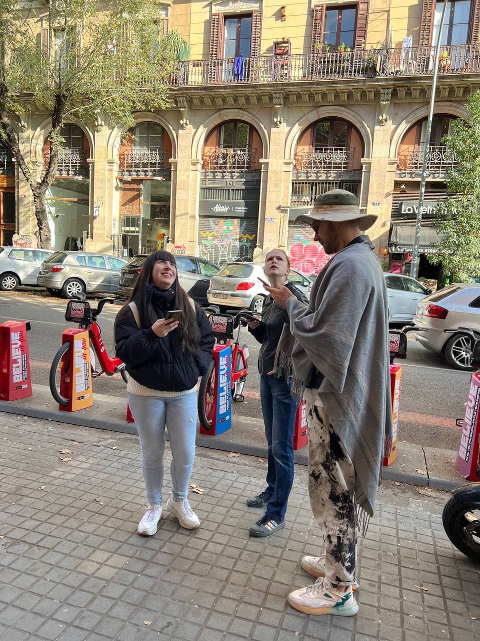 ¡Vive la Aventura de los Masones en Barcelona: Reserva tu Escape Room Épico! 2