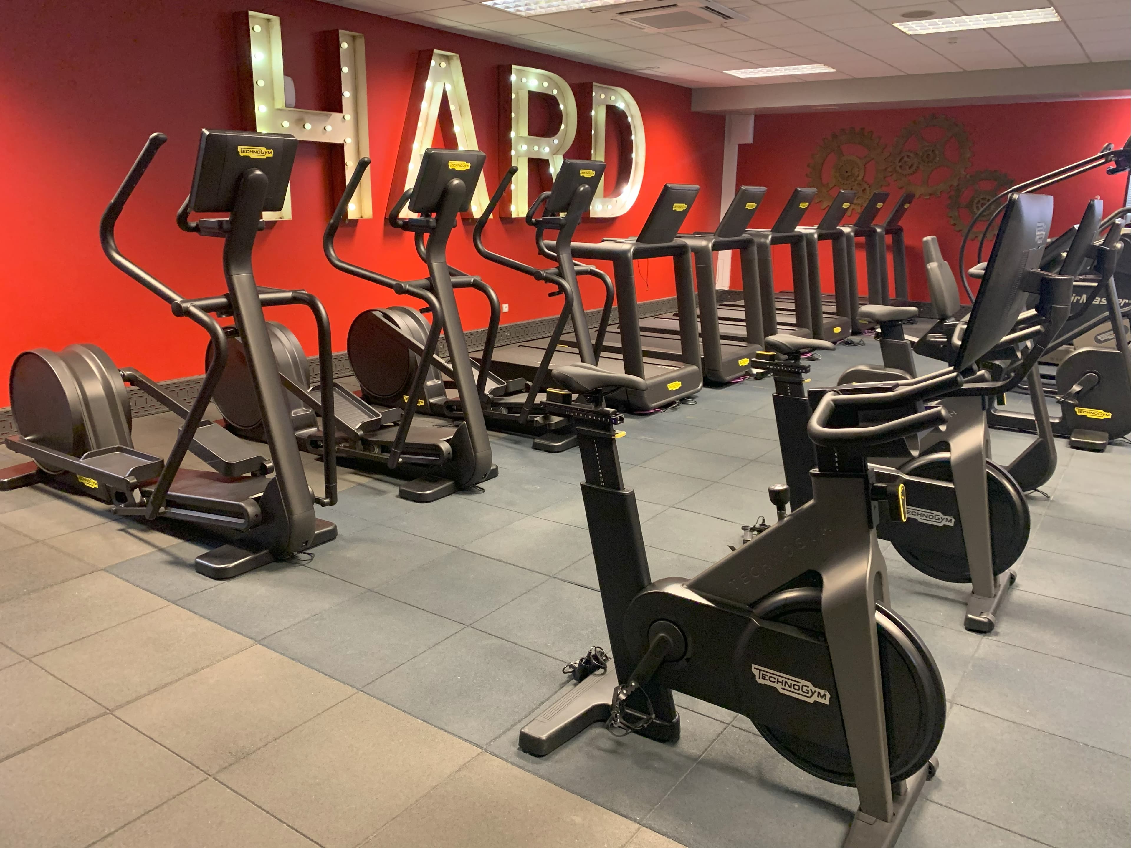 Spa & Sport Club – Tu Espacio Perfecto para el Ejercicio y el Bienestar 2