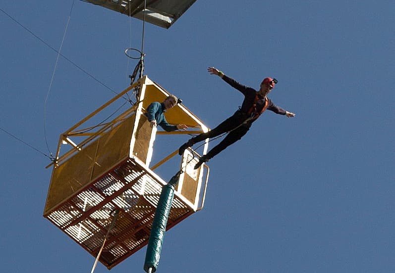 Experiencia de Bungee Jumping: Salto Clásico 3