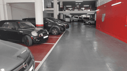 Parken Sagrada Familia : Sicheres Parken im Zentrum von Barcelona