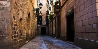 Girona Tenebrosa: ¡Descubre el Lado Oculto de la Ciudad! 3